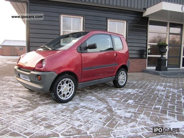 1999 Aixam  400 E SUPERDELUX Small Car Used vehicle photo