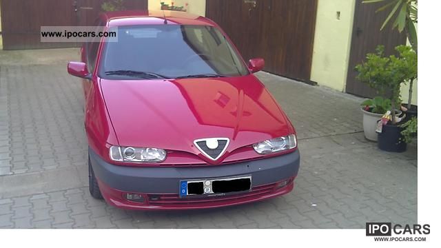 1999 Alfa Romeo  Alfa 146 1.4 Twin Spark 16V Limousine Used vehicle photo