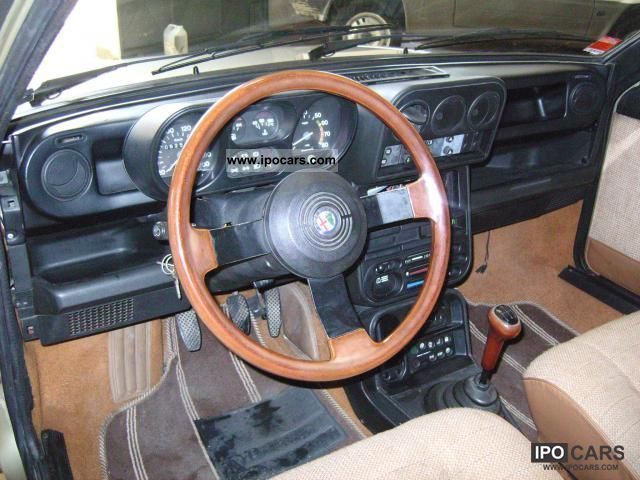 alfa_romeo__33_33_1_5_quadrifoglio_oro_8