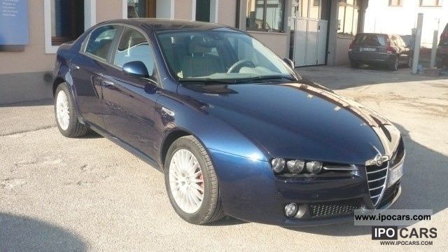 2007 Alfa Romeo  159 1.9 16V JTDm distintive CON COMANDI BY DISA Limousine Used vehicle photo