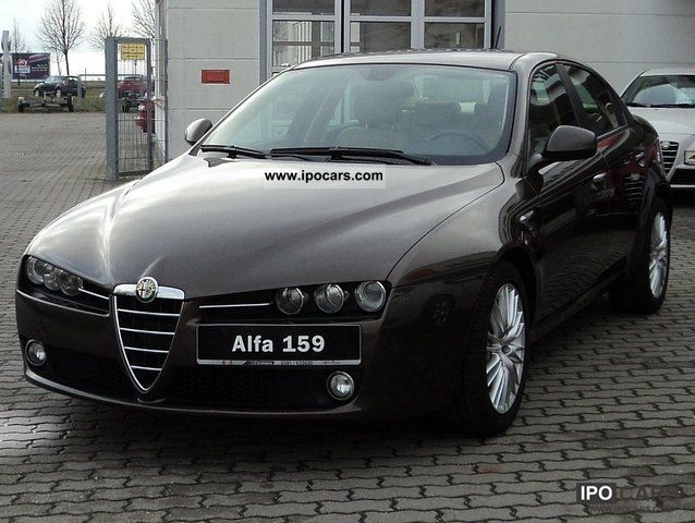 Alfa Romeo / 159 / 1.9 JTD / Distinctive Plus / 2011 ALFA ROMEO 159 JTD  /EMSALSİZ TEMİZLİKTE at  - 1115851939