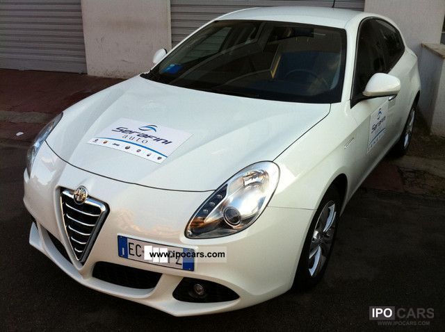 2011 Alfa Romeo  GIULIETTA MTJ 6.1 105cv DISTINC. \ Limousine Used vehicle photo