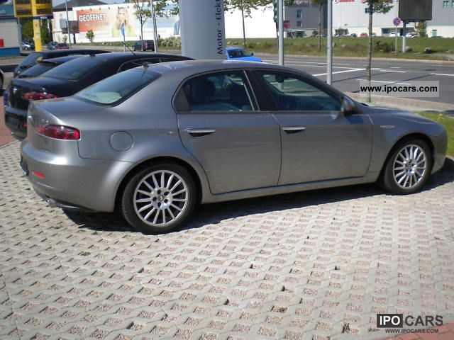 2007 Alfa Romeo  159 2.4 JTDM 20V DPF Distinctive Limousine Used vehicle photo