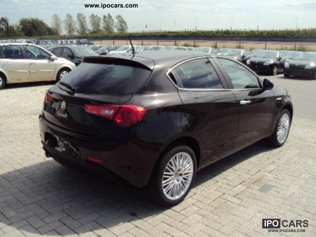 2011 Alfa Romeo  Giulietta 1.6 JTD Small Car New vehicle photo