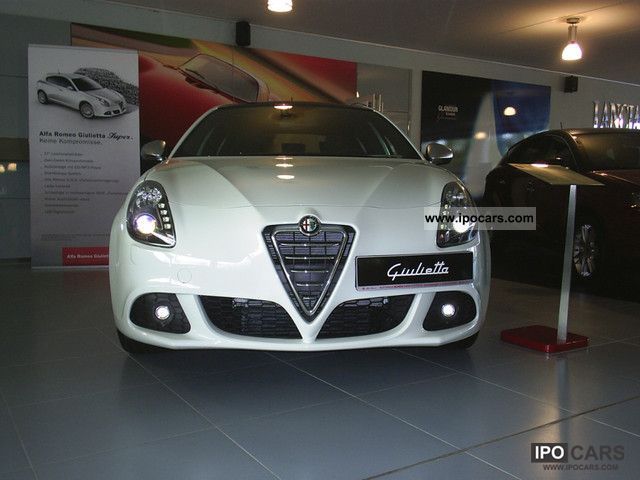 2011 Alfa Romeo  Giulietta 1.4 TB 16V (120 hp) super Small Car New vehicle photo