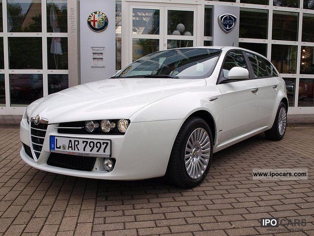 2011 Alfa Romeo  159 SW 2.0 JTDM 136 HP Estate Car Demonstration Vehicle photo