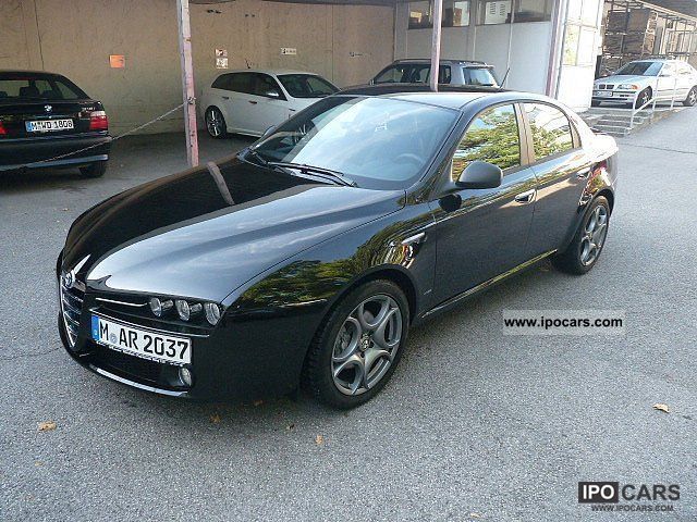 2011 Alfa Romeo  159 2.0 16V Turismo JTDM Limousine Demonstration Vehicle photo
