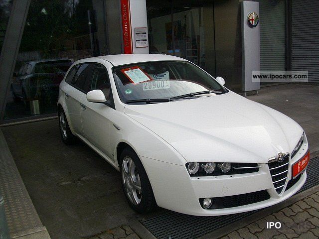 2010 Alfa Romeo  159 Sportwagon 1.8 16V Turismo TBi Estate Car Used vehicle photo