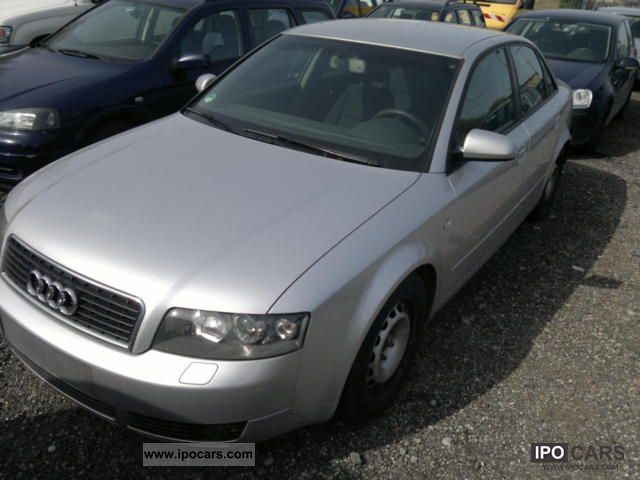 2004 Audi  A4 2.5 TDI Limousine Used vehicle photo