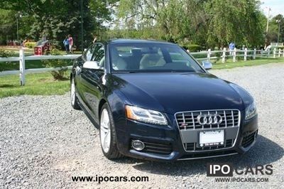 2010 Audi  S5 tiptronic Sports car/Coupe Used vehicle
			(business photo