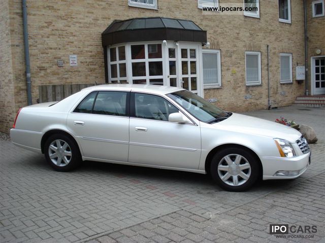 2005 Cadillac  Deville DTS 2006 (6) front wheel drive Limousine Used vehicle photo