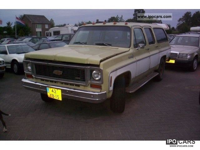Chevrolet  Suburban LS 2WD 6.0L V8 1973 Vintage, Classic and Old Cars photo