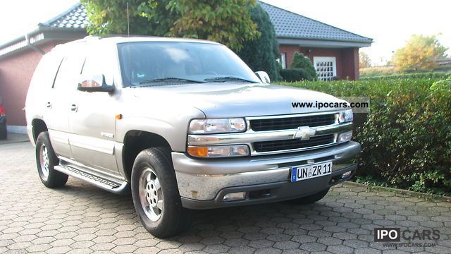 2002 Chevrolet  Tahoe LT 4WD 5.3 L car ride 2.HD checkbook Off-road Vehicle/Pickup Truck Used vehicle photo