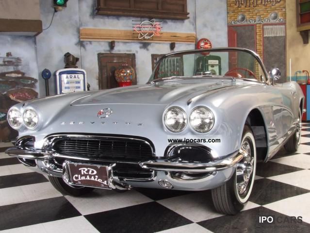 Chevrolet  C1 Corvette Frame Off / Matching Numbers Roadste 1962 Vintage, Classic and Old Cars photo