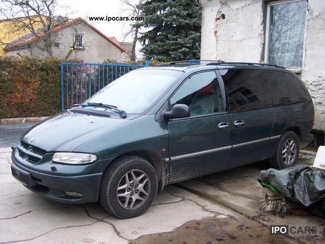 Chrysler  Town & Country with LPG and four-wheel 2000 Liquefied Petroleum Gas Cars (LPG, GPL, propane) photo