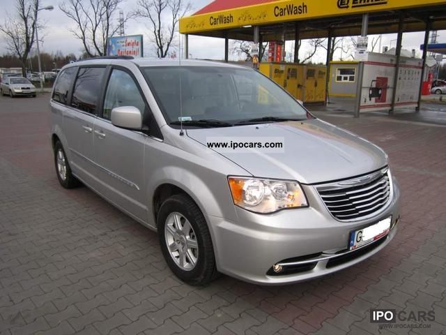 2011 Chrysler  Town & Country NAJNOWSZY MODEL JEDYNY 3.7I Van / Minibus Used vehicle photo