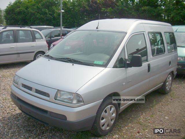 2002 Citroen  Jumpy 2.0i 16V Estate Car Used vehicle photo