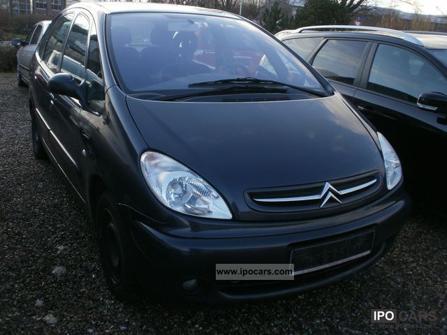 2003 Citroen  Xsara Picasso 1.8i Tonic Van / Minibus Used vehicle photo