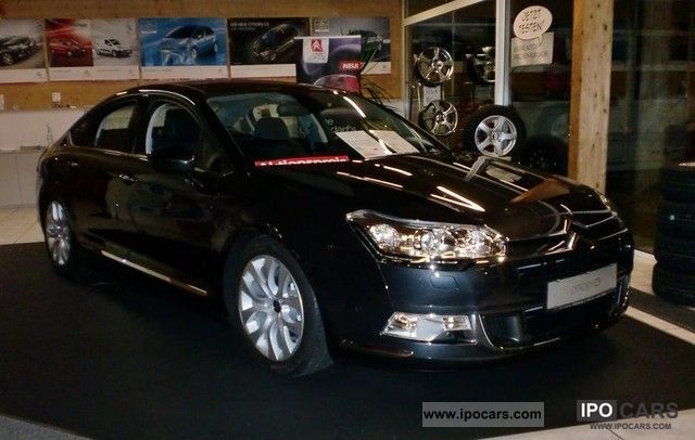 2012 Citroen  C5 HDi 165 auto saloon Exclusove Limousine Demonstration Vehicle photo