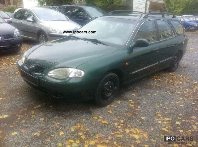 2000 Hyundai  Lantra GLS 1.6i Combi Estate Car Used vehicle photo