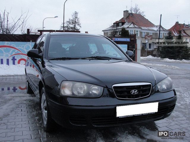 2001 Hyundai Elantra Car Photo and Specs