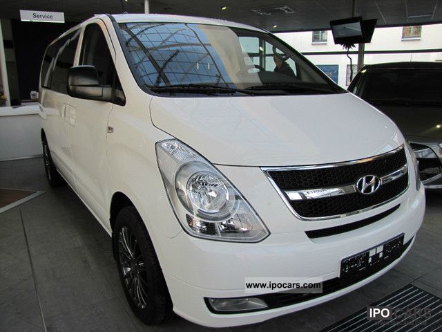 2011 Hyundai  H-1 Premium Travel DPF 17 \ Van / Minibus New vehicle photo