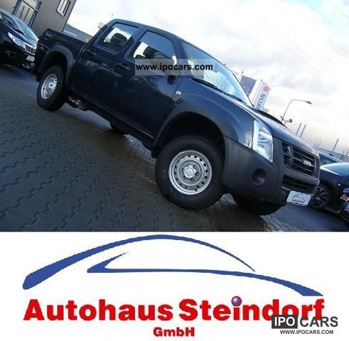 2012 Isuzu  D-MAX 2.5l Double Cab 4X4 base camp on climate Off-road Vehicle/Pickup Truck Demonstration Vehicle photo