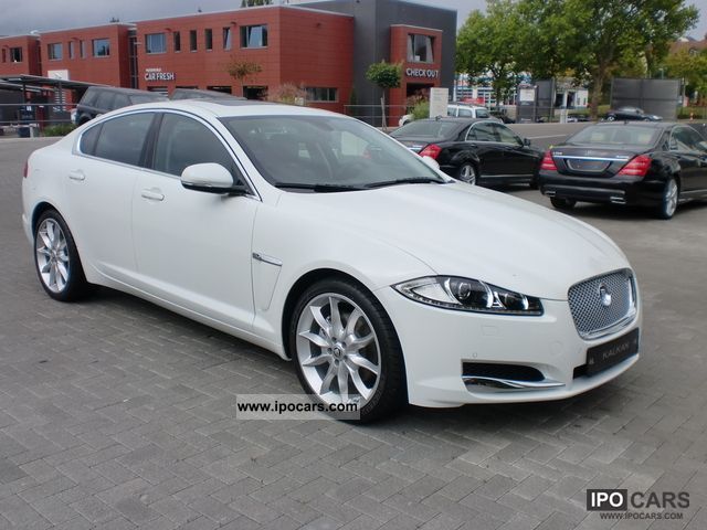 2011 Jaguar  XF 3.0 V6 Diesel Vision camera, reload, Alu18, Limousine Demonstration Vehicle photo