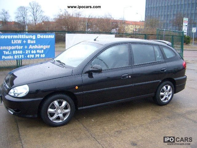 2002 Kia  1.5 RS, maintained, air, EURO 3, daytime running lights!! Small Car Used vehicle photo