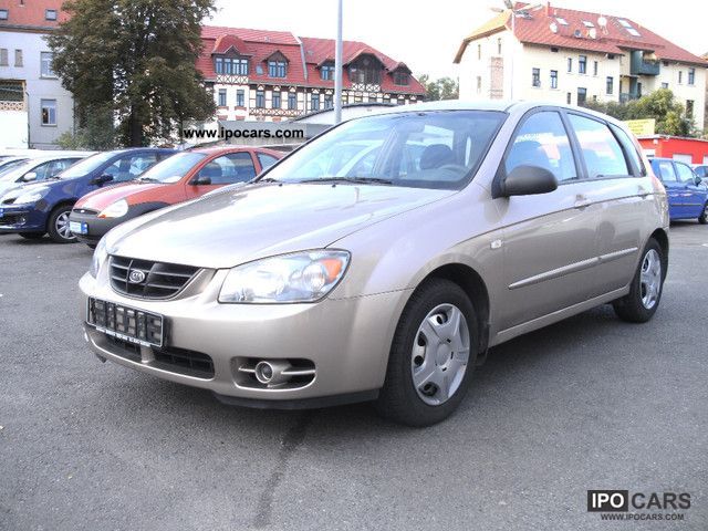 2004 Kia  Cerato 1.6 1.HAND EURO4 AIR Limousine Used vehicle photo