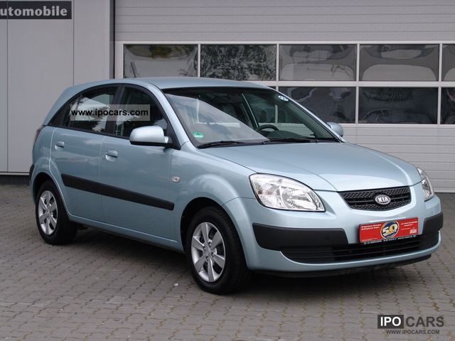 2009 Kia  Rio 1.4 EX base Limousine Used vehicle photo