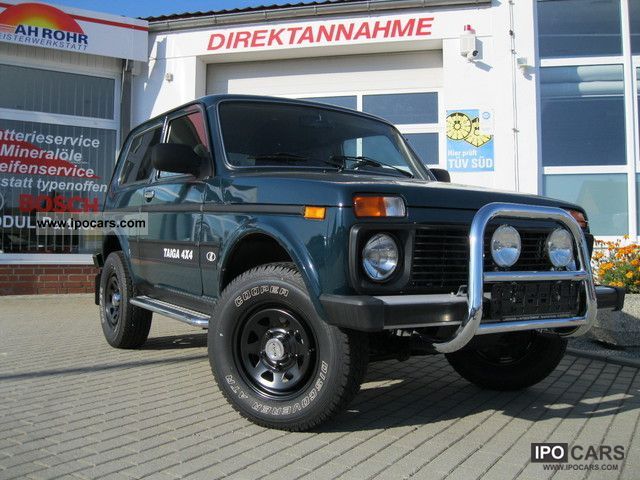 2012 Lada  Niva 1.7i Special Edition 2012 / plus extra! Off-road Vehicle/Pickup Truck Demonstration Vehicle photo
