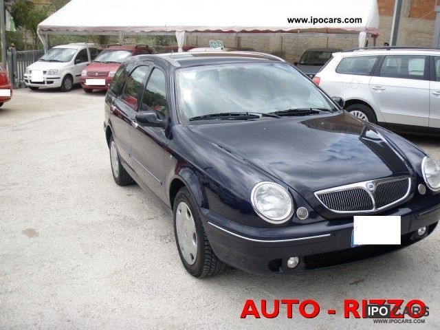 2004 Lancia  Lybra 1.9 JTD LX Station Wagon cat Estate Car Used vehicle photo