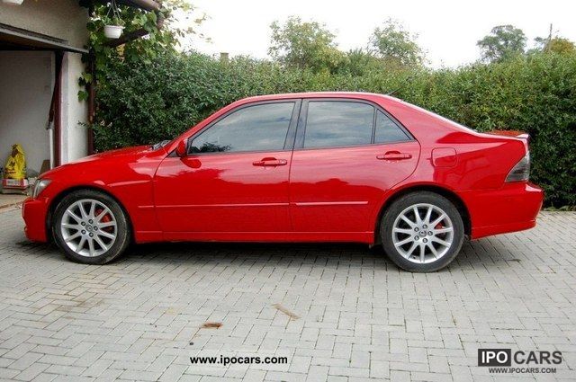 2002 Lexus IS 300 FULL OPCJA 220 KM Car Photo and Specs