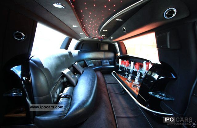 2007 Lincoln  Stretch Limousine Limousine Used vehicle photo