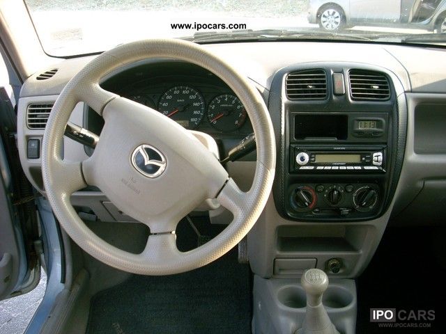  2000 Mazda Demio 1.4 Confort / Aire.  / D3 - Foto y especificaciones del coche
