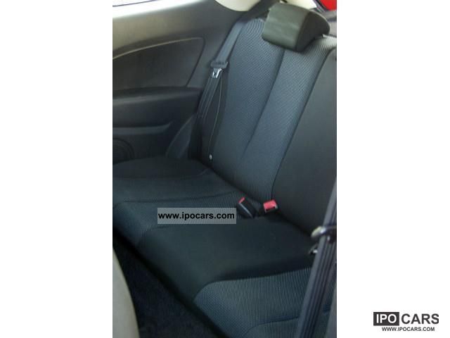 mazda 2 2009 isofix