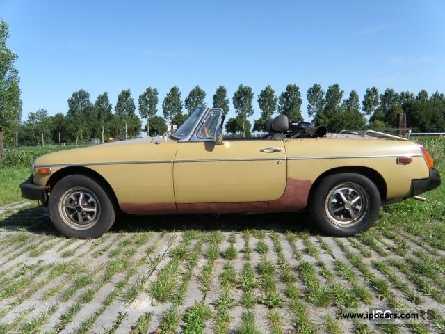 MG  MGB Roadster 1975 journey to work well 1975 Vintage, Classic and Old Cars photo