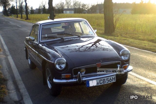 MG  B GT 1973 Vintage, Classic and Old Cars photo