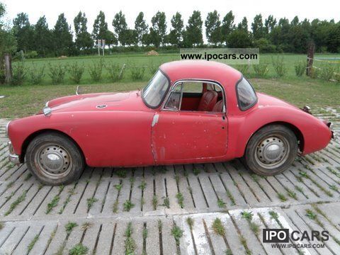 1962 MG  A MGA Coupe MKII 1962 1622 for restoration, Sports car/Coupe Classic Vehicle photo