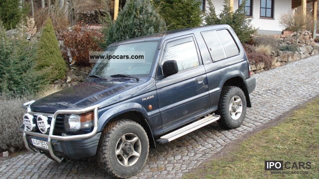 1995 Mitsubishi  Pajero 2500 TD GLS 125000km 1.Hand KAT Off-road Vehicle/Pickup Truck Used vehicle photo