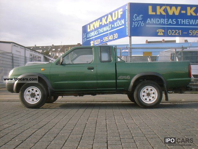 1999 Nissan Navara with GREEN BADGE - Car Photo and Specs