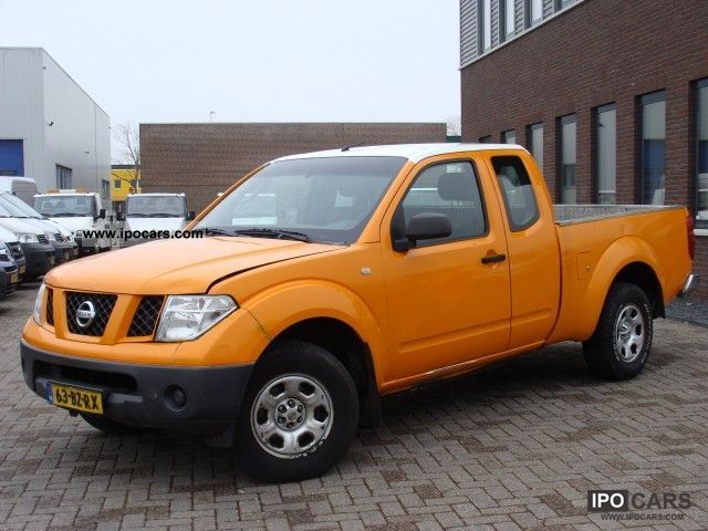 09 Nissan navara specs