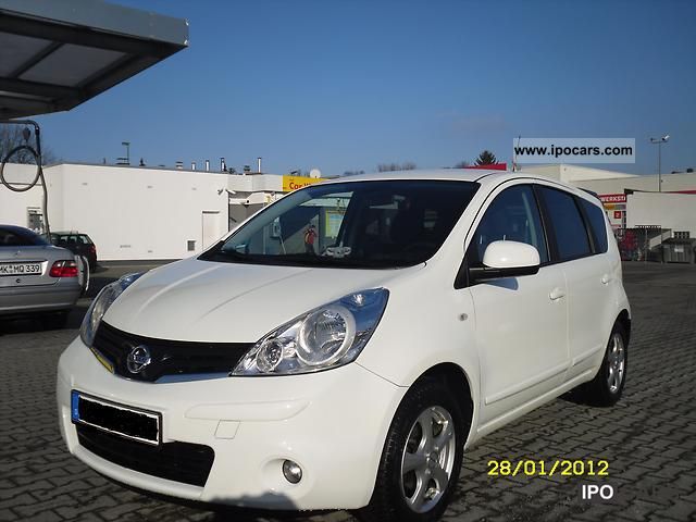 2009 Nissan  Connect with i-touch way, APC and heater Estate Car Used vehicle photo