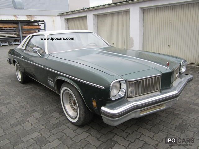 Oldsmobile  Cutlass Supreme 1975 Vintage, Classic and Old Cars photo
