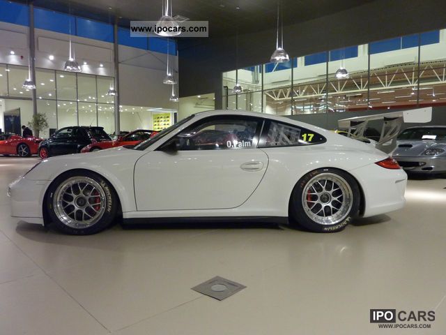 2011 Porsche  GT3 Cup racecar MY11 net 130 000: - € Sports car/Coupe Used vehicle photo