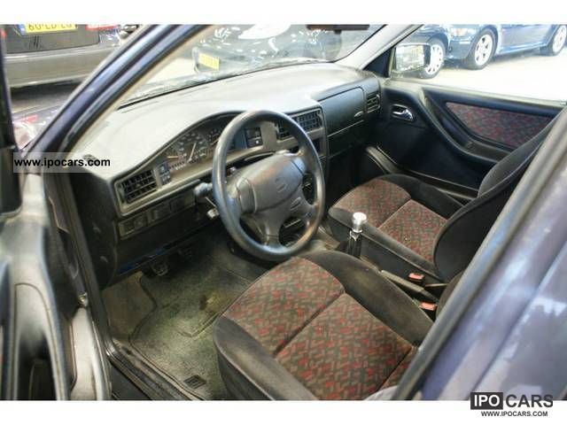 1998 seat toledo interior doors handle
