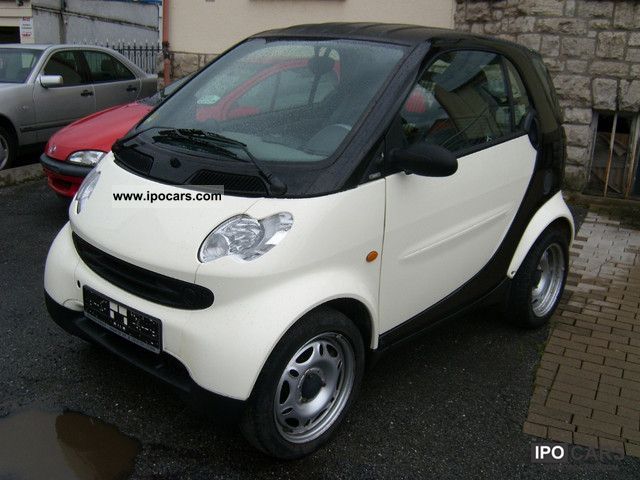 2006 Smart  ForTwo CDI COUPE ** AIR * LEATHER * SHZ * Small Car Used vehicle photo