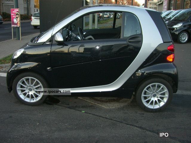 2010 Smart  Coupe Passion mhd softouch, air, 2011 Small Car Used vehicle photo