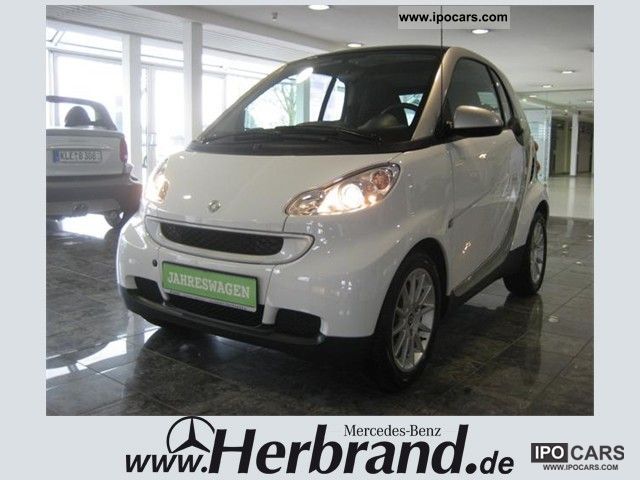 2010 Smart  fortwo including winter wheels Sports car/Coupe Used vehicle photo